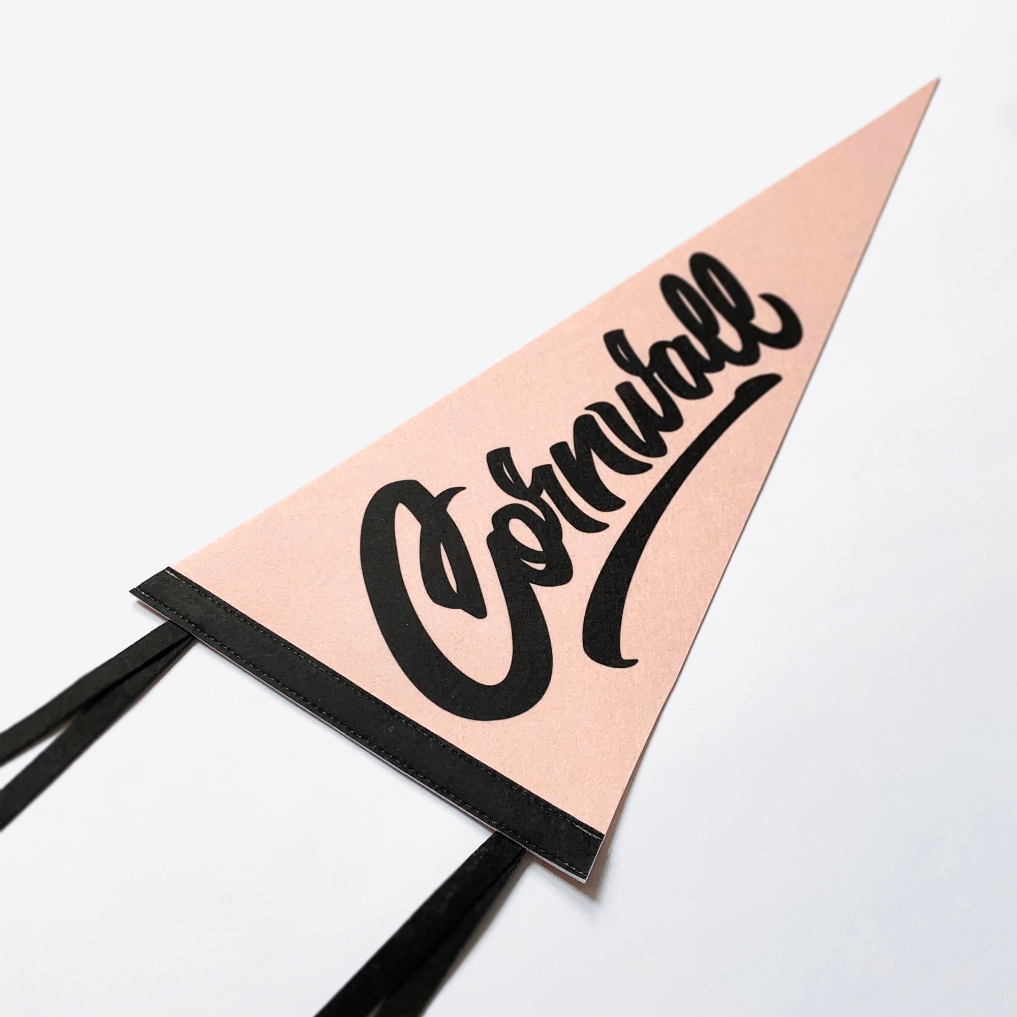 Cornwall Pennant Pinky Peach & Black